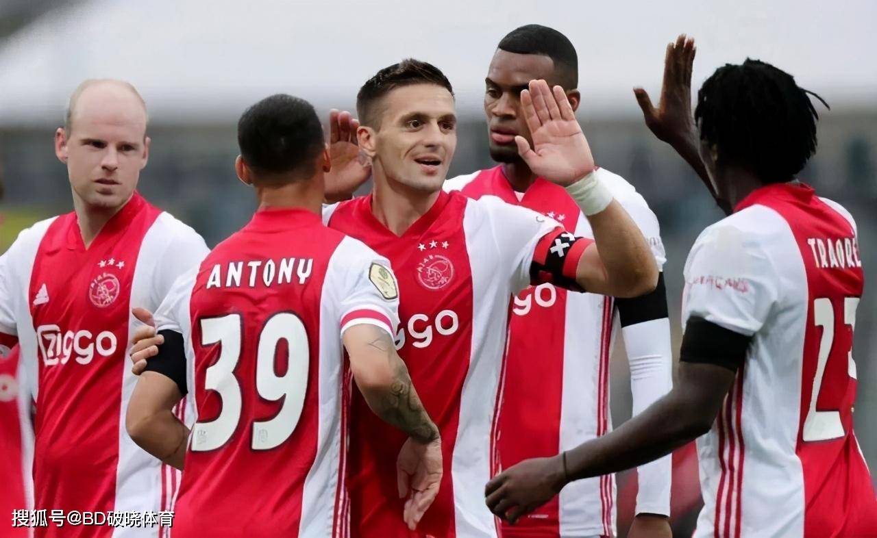 摩洛哥虽无缘决赛创神话 主帅：全球都为我们感骄傲