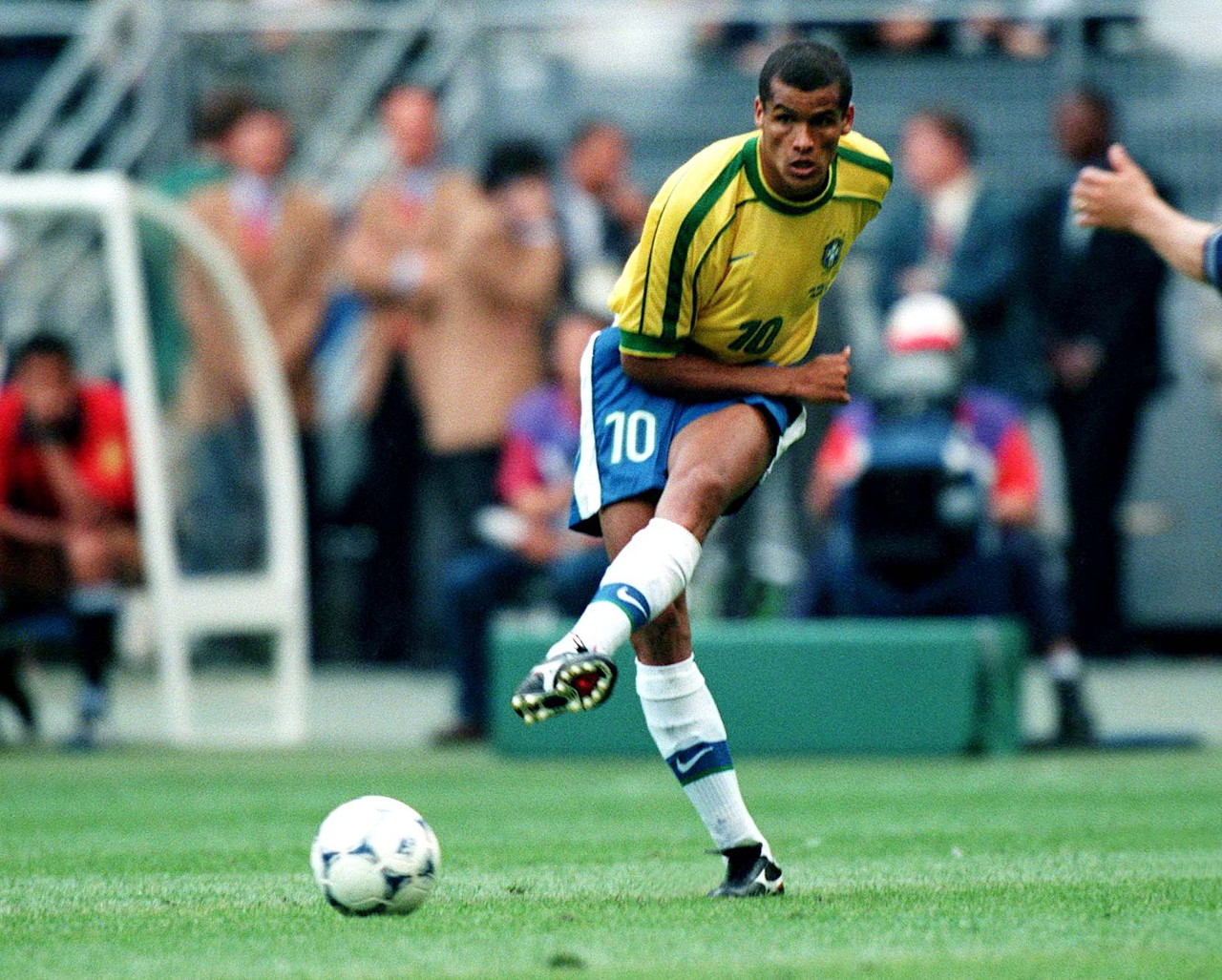 也包括了他 也包括了他