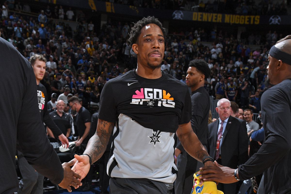 回看他在骑 回看他在骑